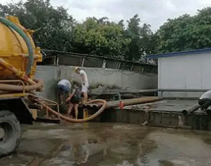 延津抽化粪池自动清理的方法